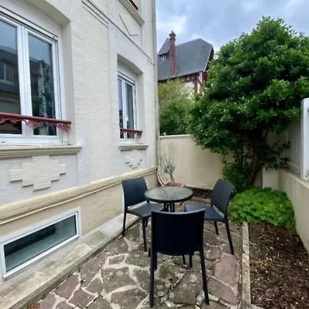 Aux Planches Souplex Hyper-centre *